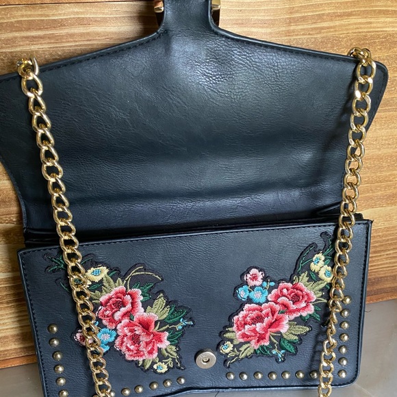 Kiss Me Couture 💋 Vegan Leather Floral Bag - Picture 4 of 16